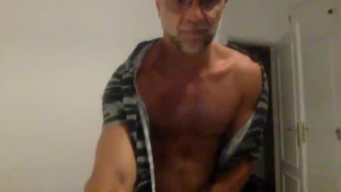 Snapshot of bigvega79 chatting on 07-05-26, 02:18 bigvega79 online show from 07-05-26, 02:18