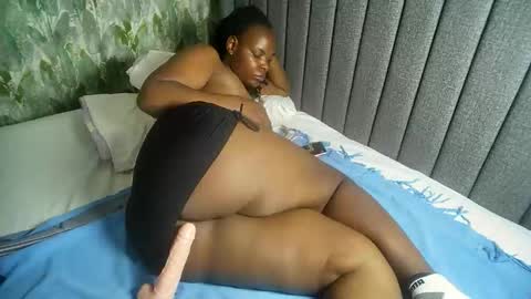 Snapshot of bigyybigy chatting on 02-26-26, 06:29 bigyybigy online show from 02-26-26, 06:29