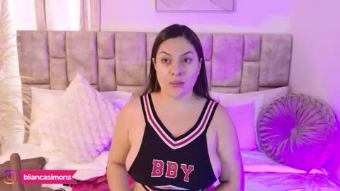   online show from 10-19-25, 03:01