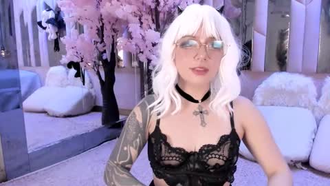 Biizzy online show from 11-04-25, 01:43