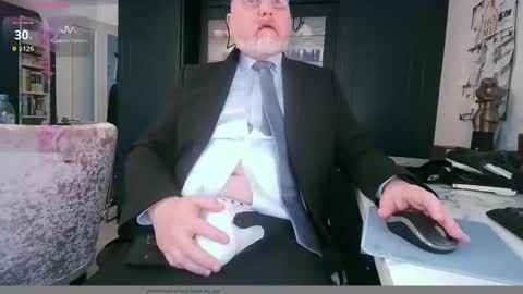 Snapshot of bijiminy chatting on 12-18-24, 09:25 bijiminy online show from 12-18-24, 09:25