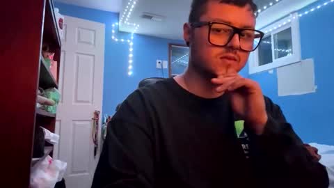 Snapshot of bikerdaddy88 chatting on 11-10-25, 01:04 bikerdaddy88 online show from 11-10-25, 01:04