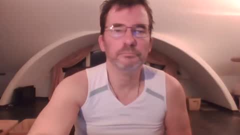 bikertom1988 online show from 01-05-25, 04:16