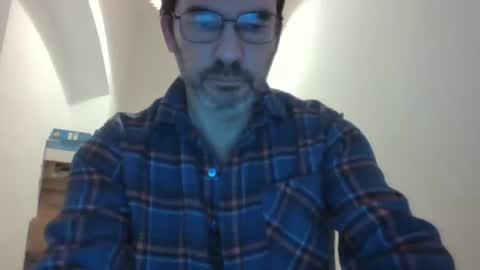 bikertom1988 online show from 01-12-25, 03:57