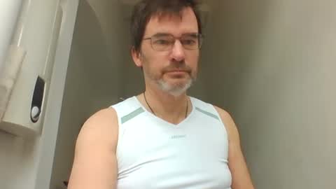 bikertom1988 online show from 02-01-25, 11:54