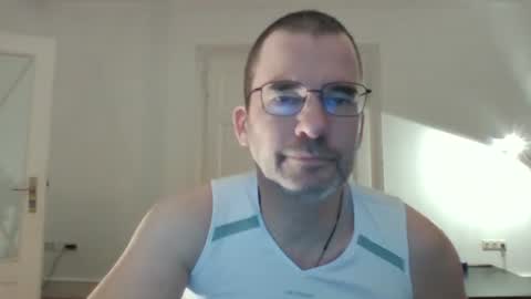 bikertom1988 online show from 02-23-25, 10:53