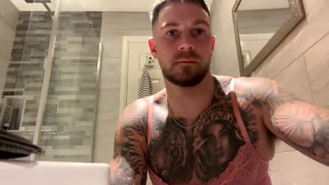 Snapshot of billicd chatting on 12-19-24, 06:01 Billicdx online show from 12-19-24, 06:01