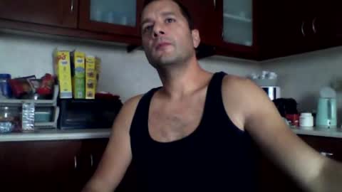 Snapshot of billos26 chatting on 09-29-25, 07:13 billys greece online show from 09-29-25, 07:13