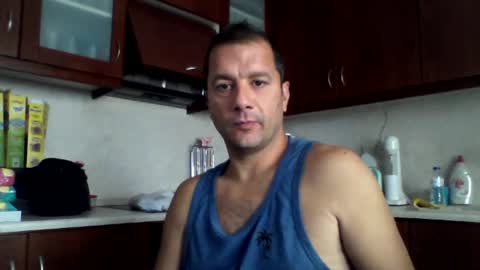 Snapshot of billos26 chatting on 10-01-25, 07:36 billys greece online show from 10-01-25, 07:36