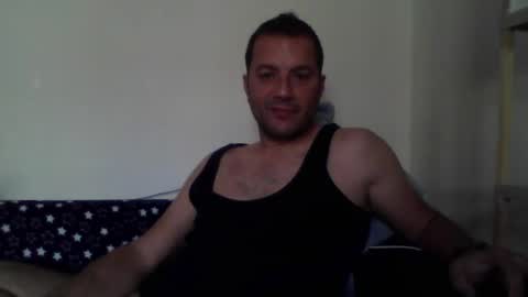 Snapshot of billos26 chatting on 06-11-26, 03:10 billys greece online show from 06-11-26, 03:10