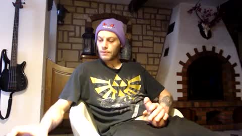 Snapshot of billy_fingercut chatting on 02-04-25, 08:24 Billy FingerCut online show from 02-04-25, 08:24