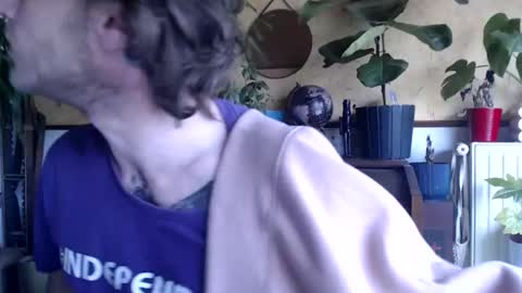 Snapshot of billy_fingercut chatting on 03-12-25, 10:16 Billy FingerCut online show from 03-12-25, 10:16