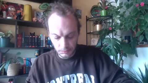 Snapshot of billy_fingercut chatting on 10-05-25, 09:18 Billy FingerCut online show from 10-05-25, 09:18