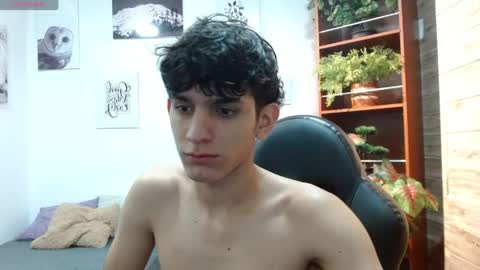 Snapshot of billy_wild chatting on 04-19-26, 11:31 billy wild online show from 04-19-26, 11:31