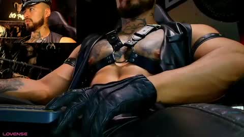 Snapshot of billymayer_ chatting on 05-26-26, 04:47 billy online show from 05-26-26, 04:47