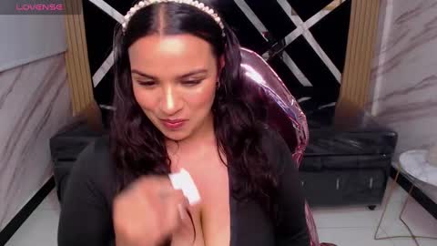 Snapshot of bily_takure_v chatting on 03-11-25, 04:32 Live 1000pm 600am COLOMBIAN HOUR online show from 03-11-25, 04:32