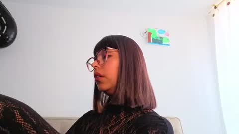 Snapshot of binarynoir chatting on 07-21-26, 04:09 MIA NINA online show from 07-21-26, 04:09