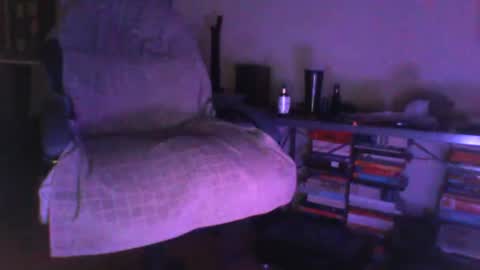 Snapshot of binder2122 chatting on 06-23-26, 08:18 binder2122 online show from 06-23-26, 08:18