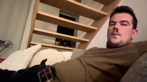 bingeling123 online show from 10-11-25, 11:03