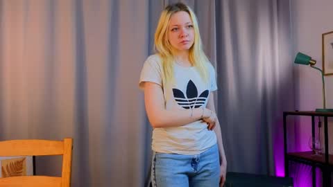 Snapshot of birgitfirman chatting on 04-11-26, 03:27 Alice online show from 04-11-26, 03:27