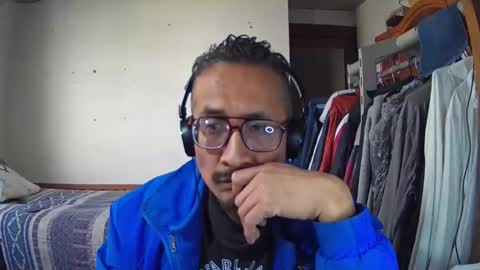 Manu O online show from 12-22-25, 06:38