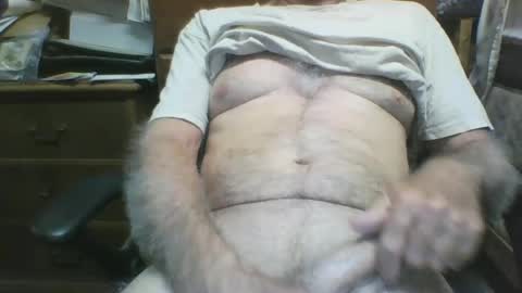 Snapshot of bisoutherner chatting on 06-25-26, 04:33 bisoutherner online show from 06-25-26, 04:33