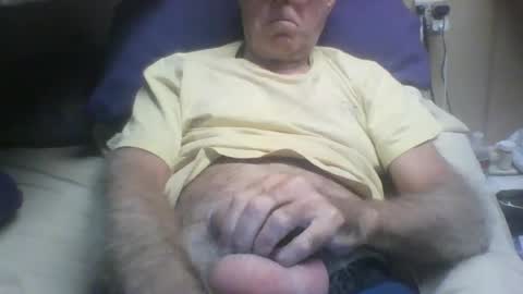 Snapshot of bisoutherner chatting on 07-21-26, 02:58 bisoutherner online show from 07-21-26, 02:58