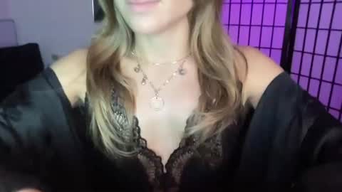 Snapshot of bitemebitcch chatting on 07-14-26, 06:18 bitemebitcch online show from 07-14-26, 06:18