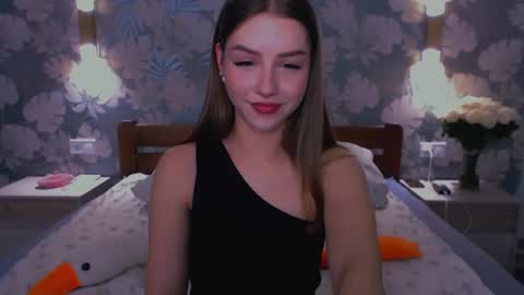 Snapshot of bitter__peach chatting on 04-27-26, 05:33 Margo online show from 04-27-26, 05:33
