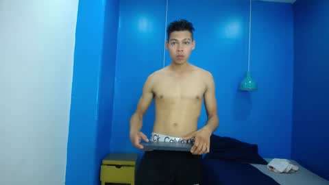 Snapshot of blacckandwhitte chatting on 12-03-24, 11:44 blacckandwhitte online show from 12-03-24, 11:44