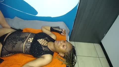 Snapshot of blacckandwhitte chatting on 12-13-24, 12:31 blacckandwhitte online show from 12-13-24, 12:31