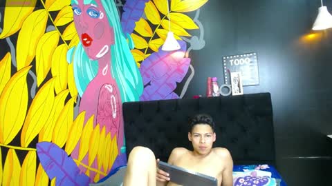 Snapshot of blacckandwhitte chatting on 01-19-25, 11:10 blacckandwhitte online show from 01-19-25, 11:10