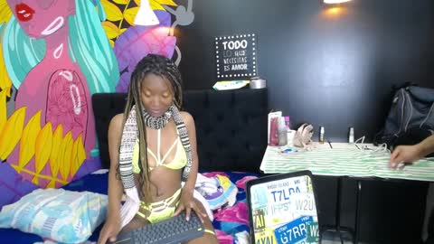 Snapshot of blacckandwhitte chatting on 01-22-25, 08:17 blacckandwhitte online show from 01-22-25, 08:17