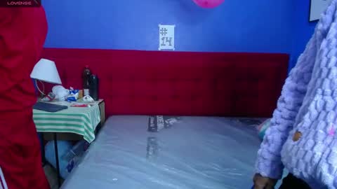 Snapshot of blacckandwhitte chatting on 02-18-25, 12:15 blacckandwhitte online show from 02-18-25, 12:15