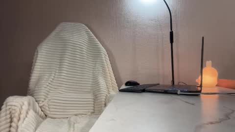 Alexandra online show from 09-28-25, 02:00