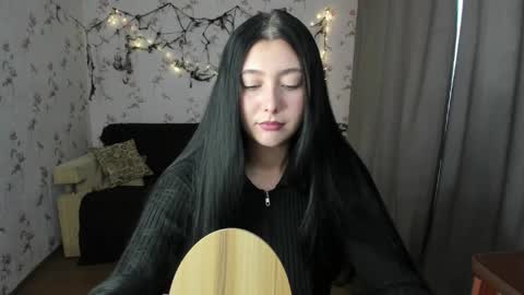 Snapshot of black_berry_bla_ck chatting on 10-31-25, 01:34 black_berry_bla_ck online show from 10-31-25, 01:34