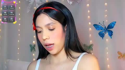 Sara online show from 12-15-25, 07:23