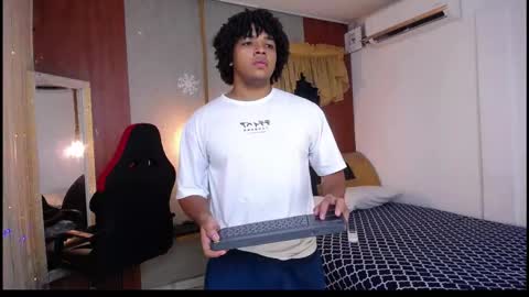 black_king_241 online show from 02-04-26, 03:45