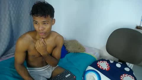 black_men9 online show from 04-11-26, 10:52