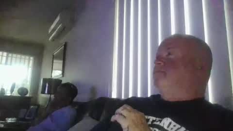 black_n_white4 online show from 02-27-25, 08:39