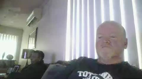 black_n_white4 online show from 03-04-25, 08:24