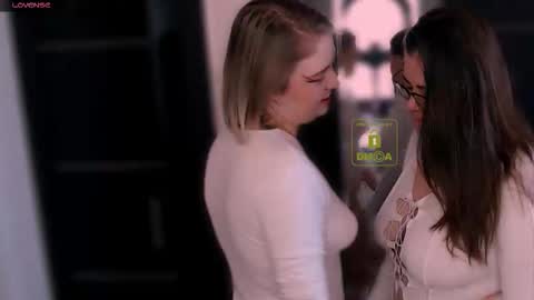 Sasha and Bella online show from 03-18-26, 06:27