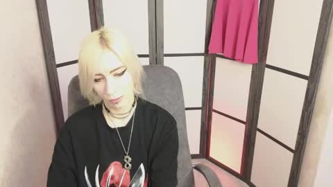 Snapshot of black_orchides chatting on 06-01-26, 08:38 Emily online show from 06-01-26, 08:38