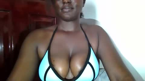 Snapshot of black_paanther chatting on 09-28-25, 01:27 black_paanther online show from 09-28-25, 01:27