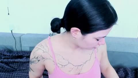 Snapshot of black_pant3r chatting on 06-04-26, 02:50 Mon Mon online show from 06-04-26, 02:50