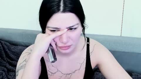 Snapshot of black_pant3r chatting on 06-15-26, 01:30 Mon Mon online show from 06-15-26, 01:30