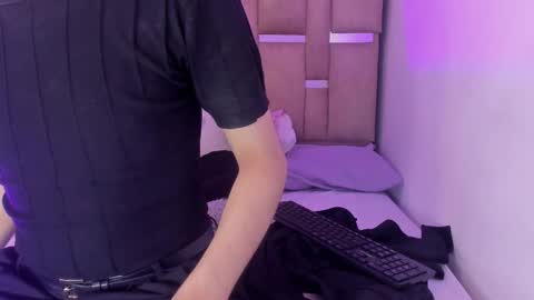 B L A C K  R O S E  online show from 12-20-25, 11:28