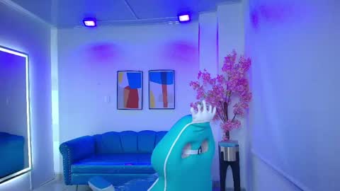 Rousse  online show from 05-20-26, 03:56
