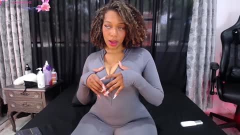 Tifany online show from 01-21-25, 01:00