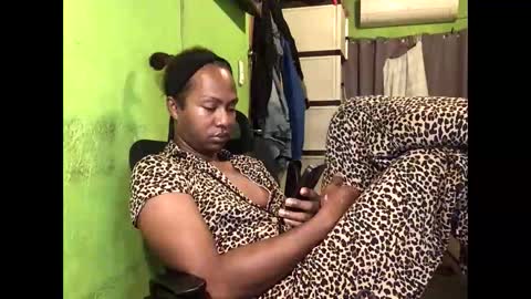 Crystal online show from 12-19-25, 07:26